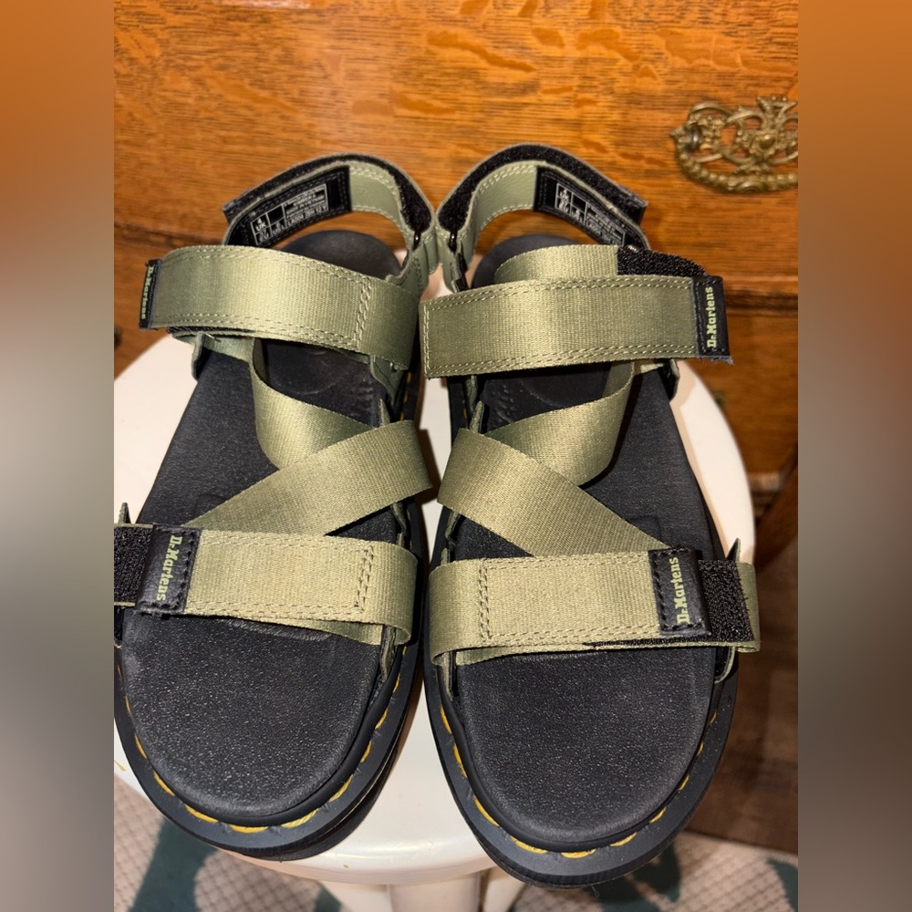 Dr. Martens Kimber II Olive Platform Sandals | size 6 | NWOT - Picture 10 of 11